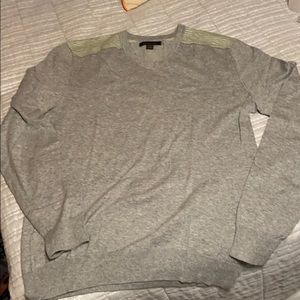 Sweater (673)